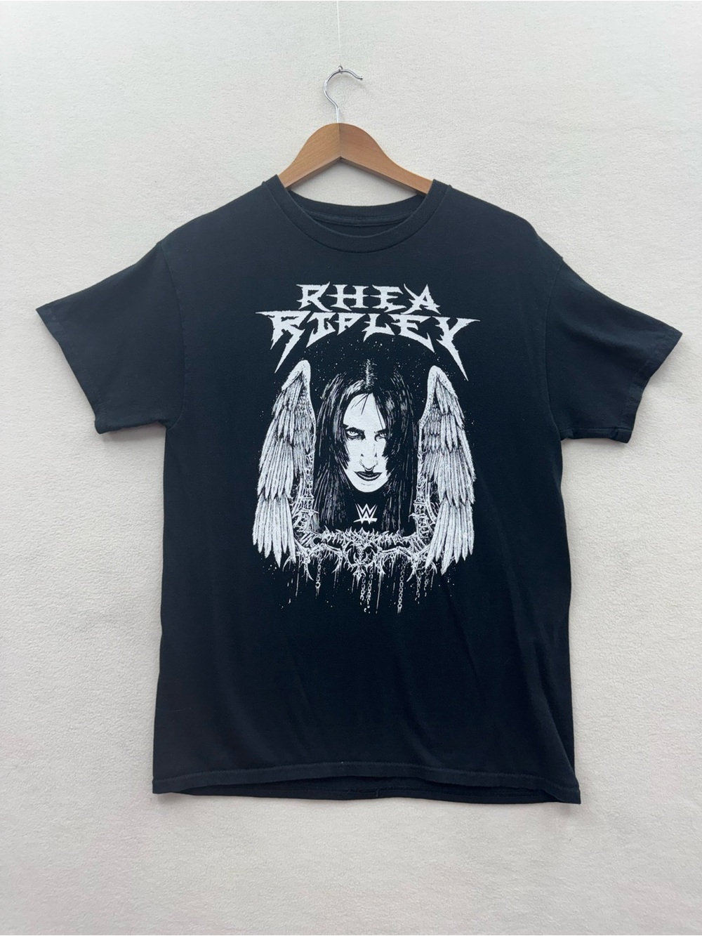 WWE Rhea Ripley Men’s Medium Angle Wings Black shirt Official